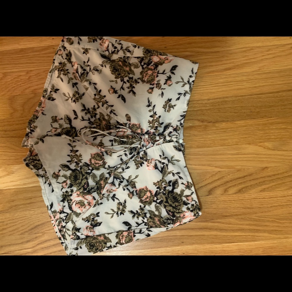 Shorts !!! Size small from boutique